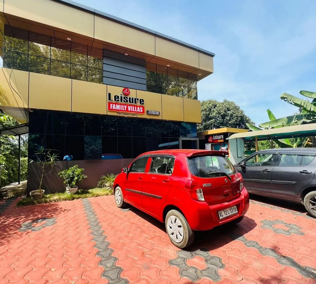 Familyvillasliesure Padinjarathara インド